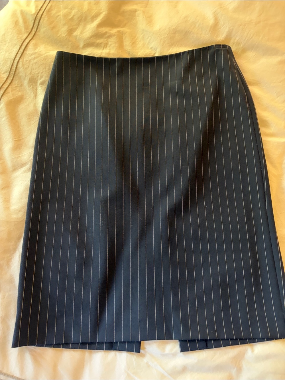 The Limited Size 8 Classic Navy Pinstripe Pencil Skirt